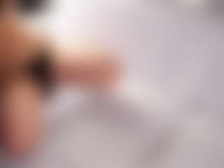 Live cam show with MoireFulford - Moaning on Camversity