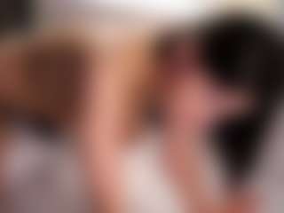 Live cam show with MoireFulford - Camel Toe on camwithhim.com