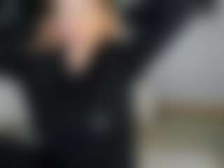 Live cam show with Reina-Cummingss - Green Eyes on Pornisteam.com