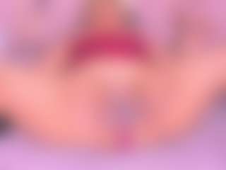 Samanta MILF webcam performer live streaming