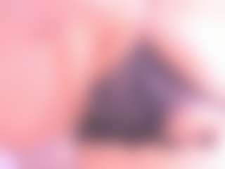Samanta MILF webcam performer live streaming