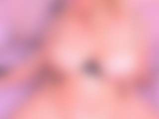 Samanta MILF webcam performer live streaming