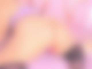 Samanta MILF webcam performer live streaming