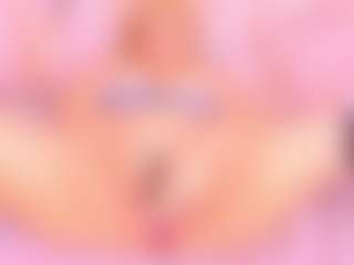 Samanta MILF webcam performer live streaming
