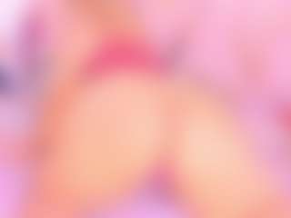 Live cam show with Samanta - Spank Blonde Hair on AdultVida.com