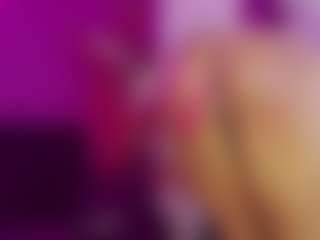 Live cam show with Daliana-Gounbolt - Flat Chested on Camsoda