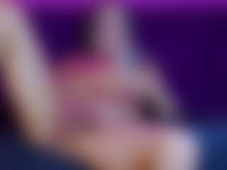 Live cam show with Daliana-Gounbolt - Flat Chested on Camsoda