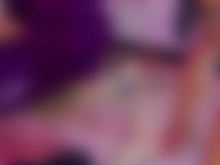 Live cam show with Daliana-Gounbolt - Flat Chested on SinfulBabes