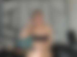 Live cam show with PerlaJohnsonRs - Shower on MyBangCams