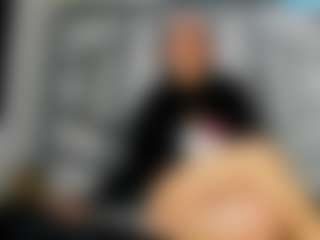 Live cam show with PerlaJohnsonRs - Ass Clapping on Instabang