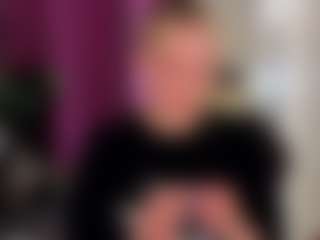 Live cam show with Rocket - Doggy on live18s.com