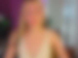 Live cam show with Rocket - Bisexual on CamwithHer