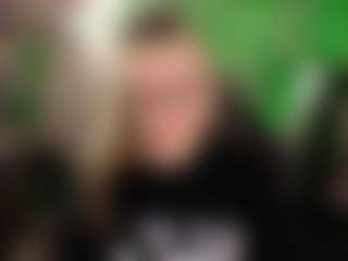 Live cam show with Rocket - Sweet on studioflirtlive.com
