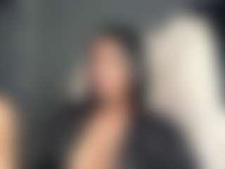 Ariiia's Live Sex Cam Show