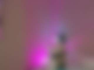 Live cam show with Luna-Vibee - Blonde Hair Dildo on WildCum