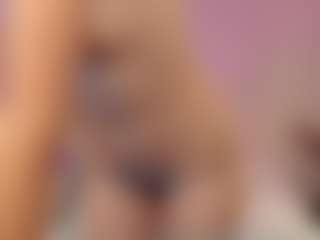 Luna-Vibee's Live Sex Cam Show
