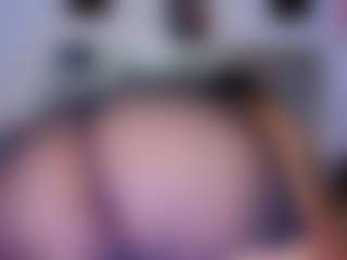 Live cam show with Karen-Rosee - Chubby on Camsoda