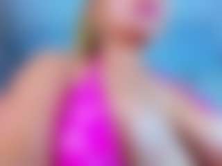 Live cam show with stefanymilk07Curv - Toys on Free Soda