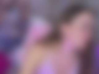 Live cam show with SashaCopelandy - Smoking on CamClone