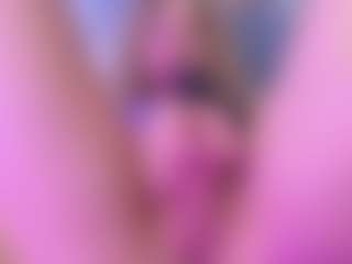 Live cam show with SashaCopelandy - Striptease on Milfs Live