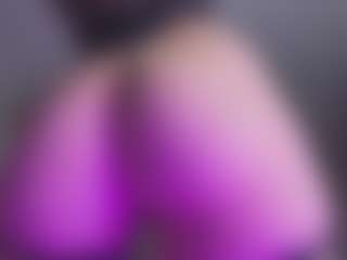 Live cam show with SashaCopelandy - Lush Brown Hair on Camsoda