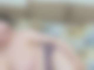Live cam show with LindseyVibe - Green Eyes on Camsoda