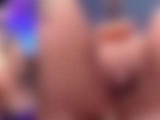 Live cam show with ValentinaGames - Skinny on Camming Site