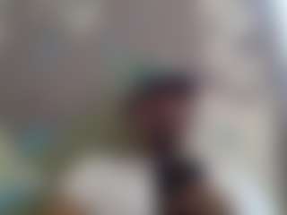 elmonstro690's Live Sex Cam Show