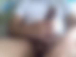 elmonstro690's Live Sex Cam Show