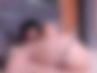 EmilyRoberts9's Live Sex Cam Show