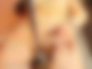 Live cam show with EmilyTrujillo - Blonde Hair on live18s.com