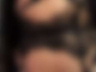 Live cam show with Medea-Queen - Fingering MILF on Ass Tok