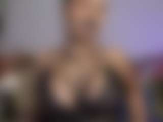Live cam show with Medea-Queen - Cute on WildCum