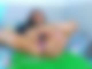 thinsamathagirl's Live Sex Cam Show