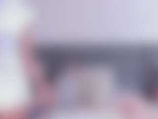 Live cam show with MelissaFoxx - Skinny on liverealitysex.com