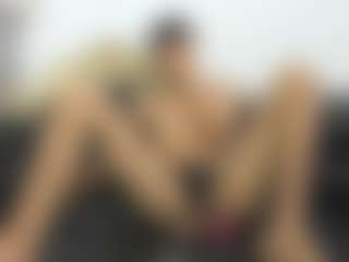 Live cam show with sebas-cat - Facial on Camsoda