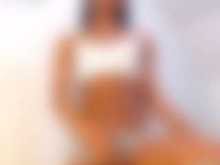 Live cam show with AndreaxDoll - Black Hair on wildcum.com