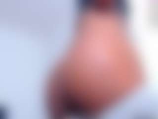 Live cam show with AndreaxDoll - Big Balls on Camsoda