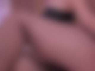 Live cam show with GretaVelvet - Amateur on Camming Site