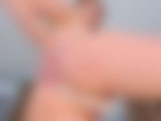 Live cam show with Anuvira - Upskirt on TeamSkeetLive