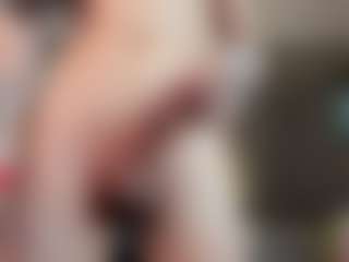EmmaStone4u's Live Sex Cam Show
