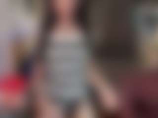 EmmaStone4u's Live Sex Cam Show
