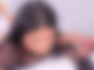 Live cam show with LovelyEyess - Average on xfollow cams
