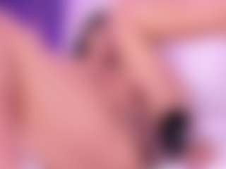 Live cam show with LovelyEyess - Average on madthumbs