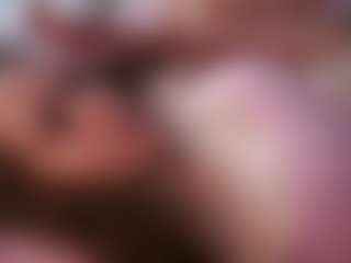 Live cam show with NoreenBeverley - Student on Free Soda
