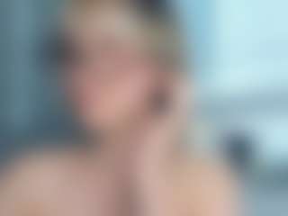 MaeChesser's Live Sex Cam Show
