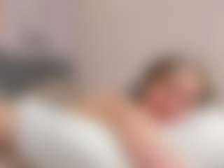 Live cam show with MaeChesser - Facial Piercings on crypto-cams
