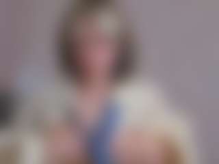 MaeChesser's Live Sex Cam Show