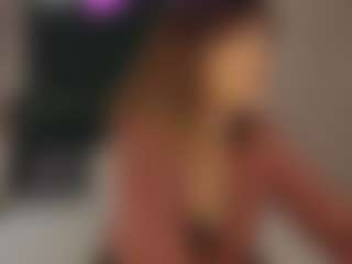 Live cam show with Malvina - Asshole Brown Hair on livesuperchat.net