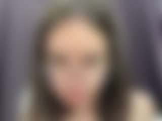 Live cam show with Akemi - Pretty on xDating